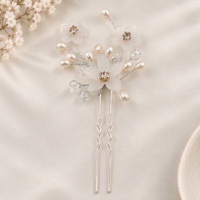 Ac de par pentru mireasa cu perle, cristale si flori delicate, model ramificat argintiu